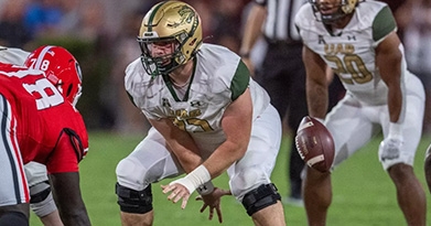 Do Knee Braces Help an Offensive Lineman?